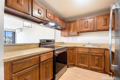 Tiny photo for 20 Amsterdam Avenue #2E, Bridgeport, CT 06606 (MLS # 24149034)