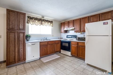 Tiny photo for 461 Spring Street #APT 3B, Naugatuck, CT 06770 (MLS # 24155627)