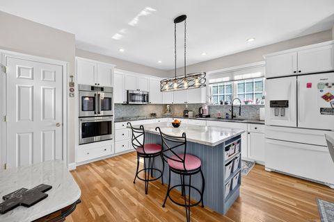 Tiny photo for 1 Larkspur Lane #1, Avon, CT 06001 (MLS # 24132552)