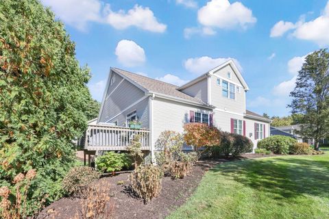Tiny photo for 1 Larkspur Lane #1, Avon, CT 06001 (MLS # 24132552)