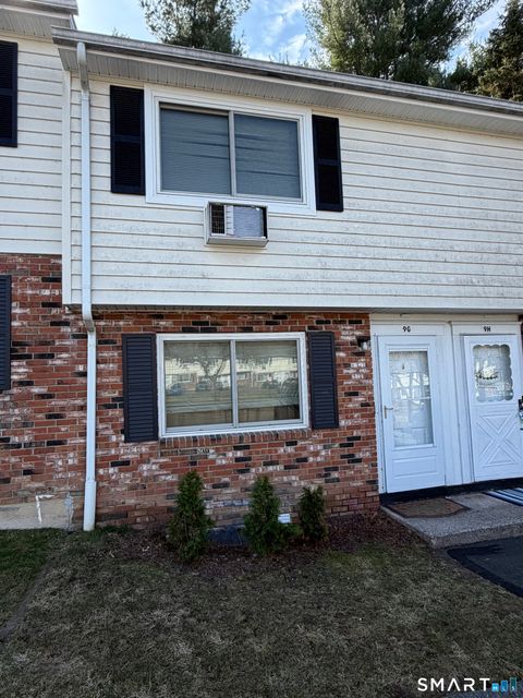 Condo For Sale - 461 Spring Street #9G<br/> Naugatuck, CT 06770
