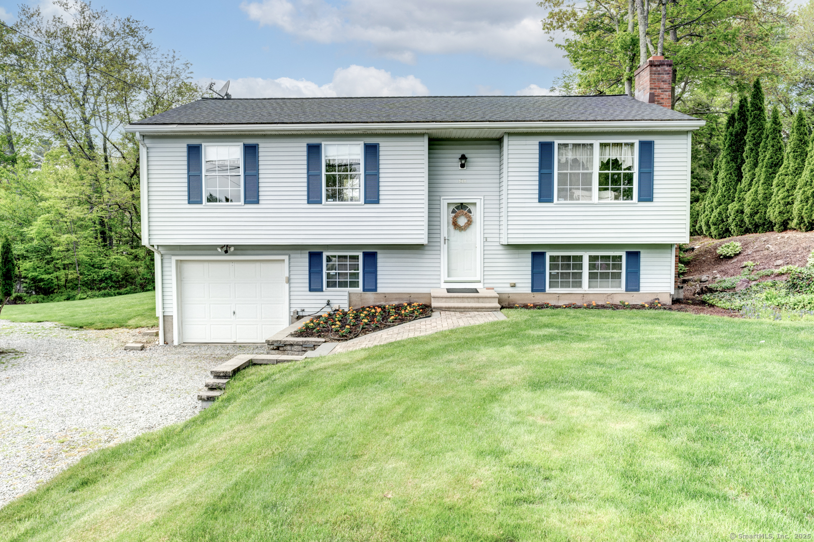 611 Charles Street, Torrington, Connecticut image 3