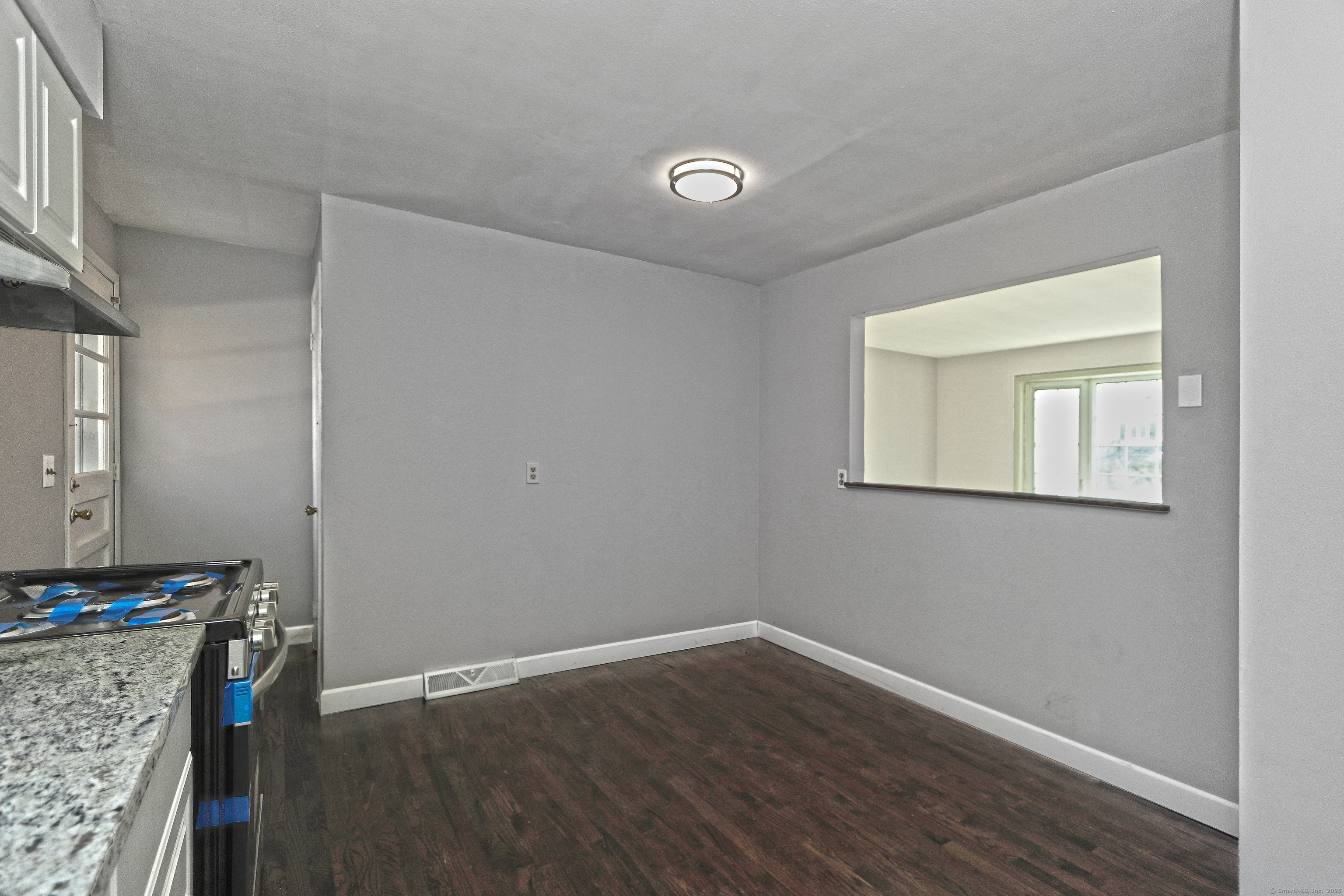 3 Carriage Drive, West Haven, Connecticut image 6