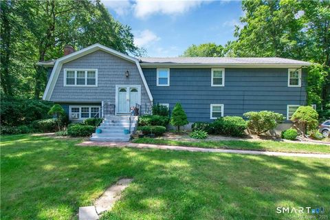 Photo of 17 Brendi Trail, Columbia, CT 06237 (MLS # 24145094)