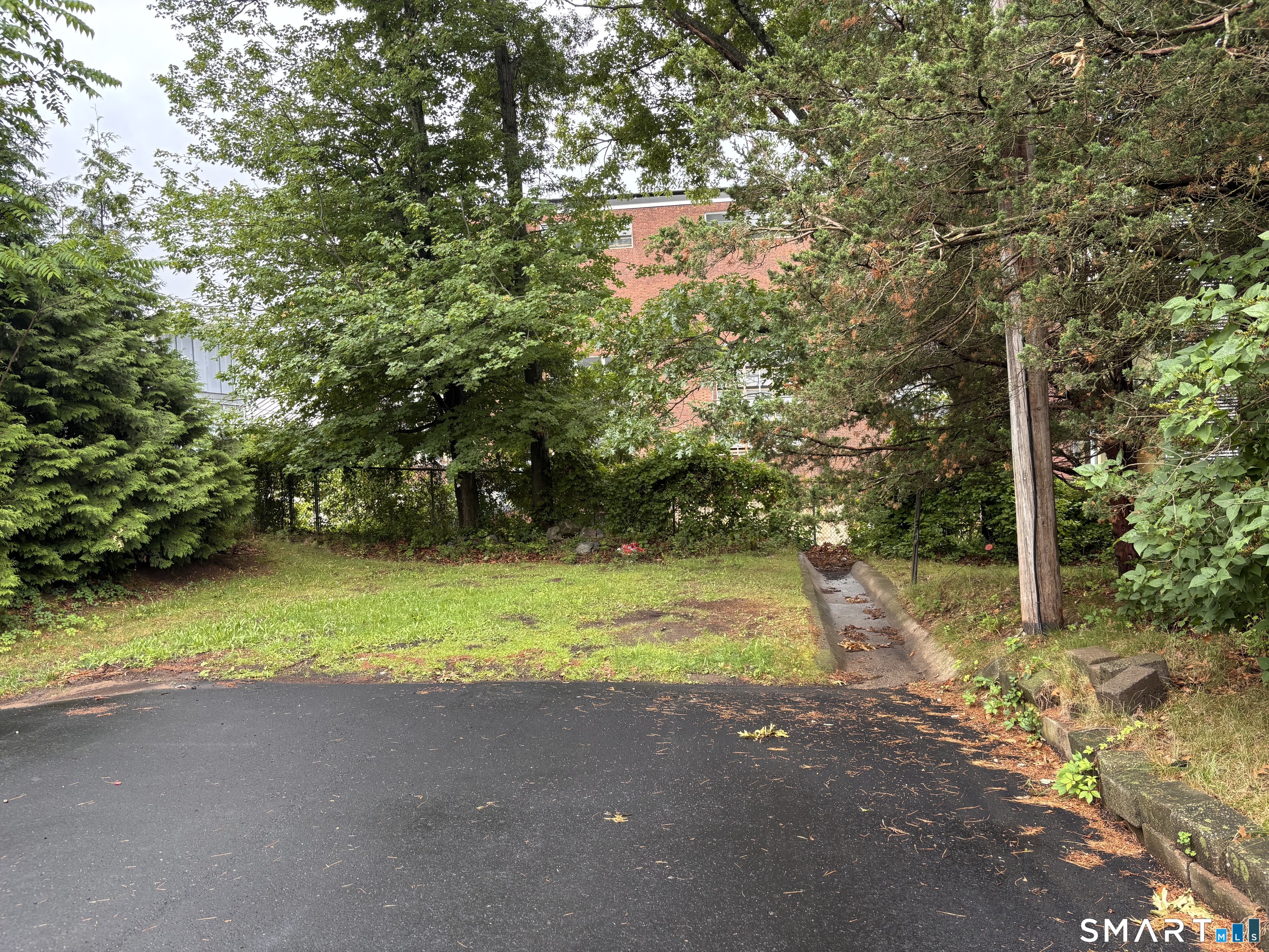 51 Overlook Street