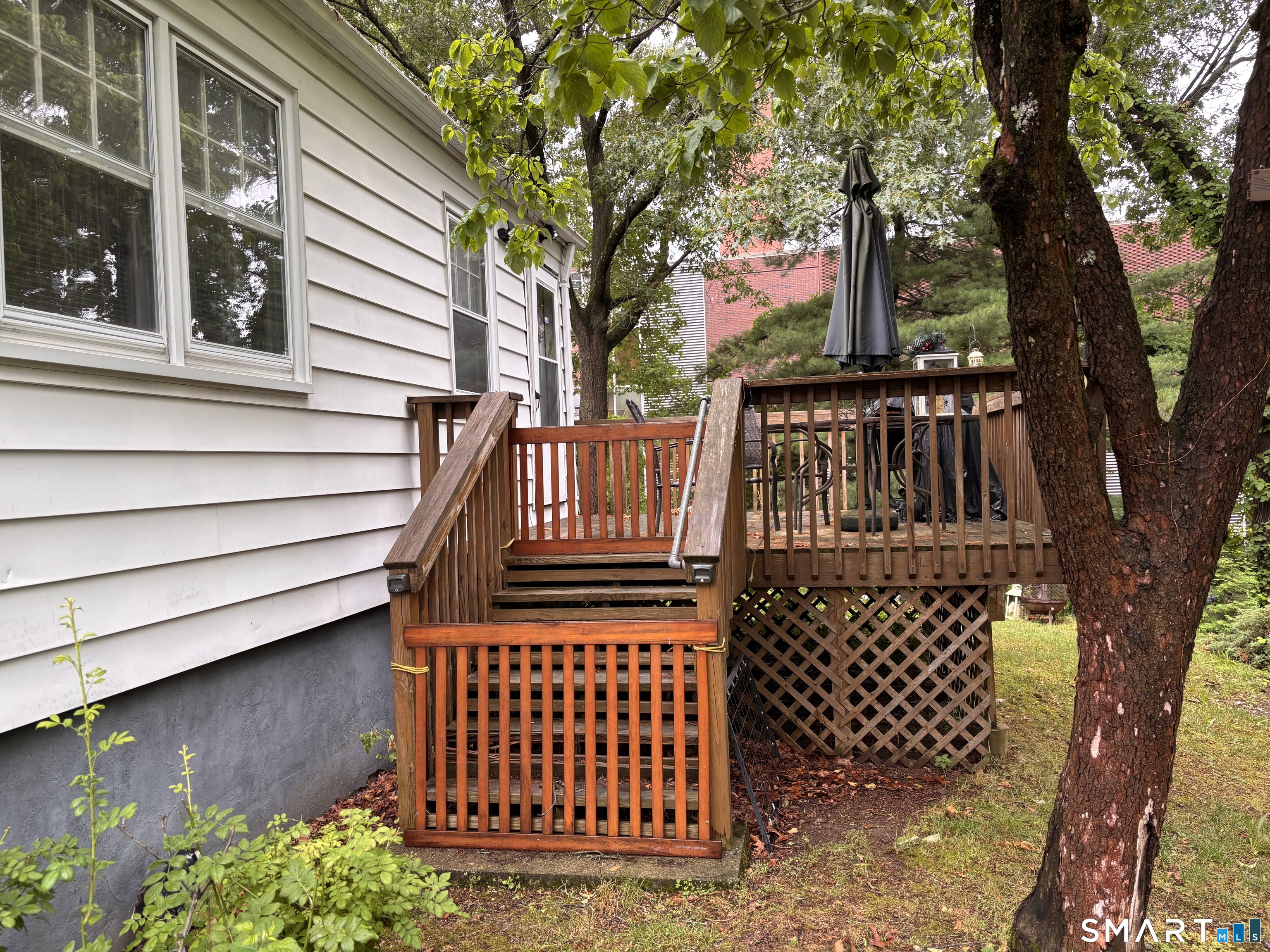 51 Overlook Street