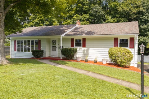 Photo of 40 Westview Drive, Watertown, CT 06795 (MLS # 24202764)