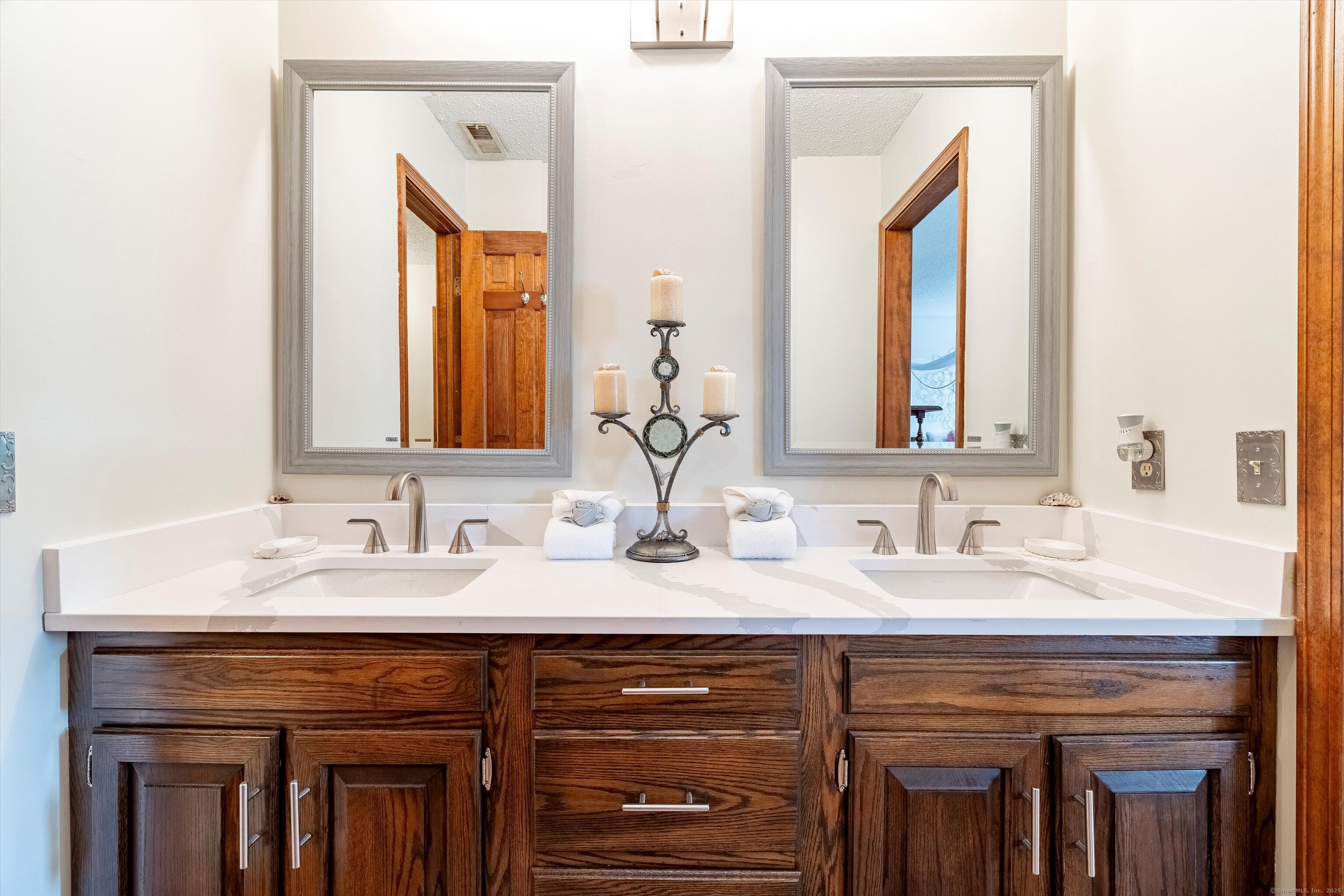 55 Mill Plain Road #8-1, Danbury, Connecticut image 27