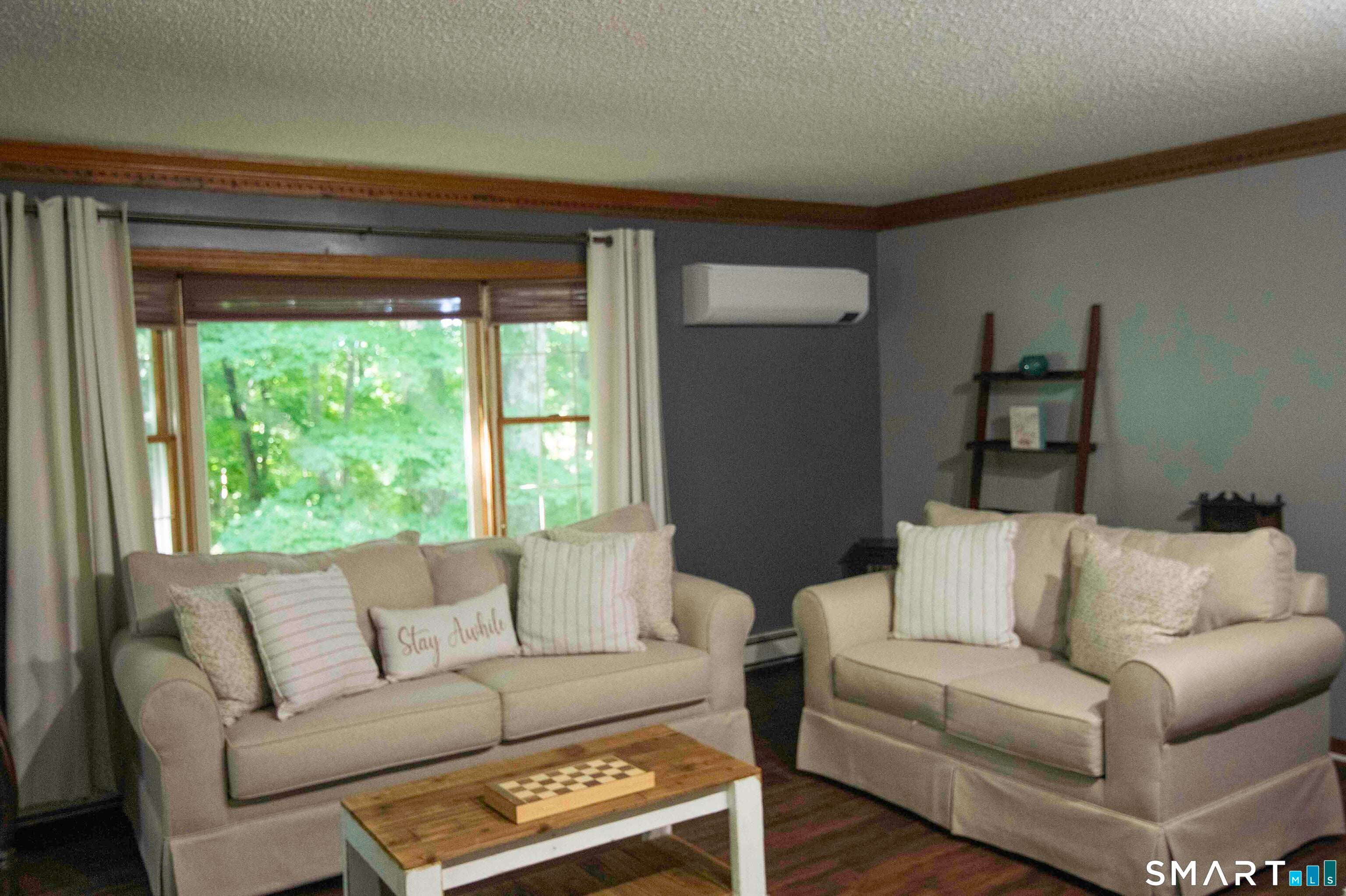 18 Hickory Lane
