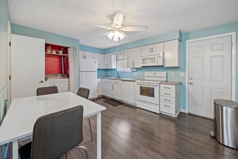 Tiny photo for 35 Preston Terrace #APT 8, Waterbury, CT 06705 (MLS # 24133492)