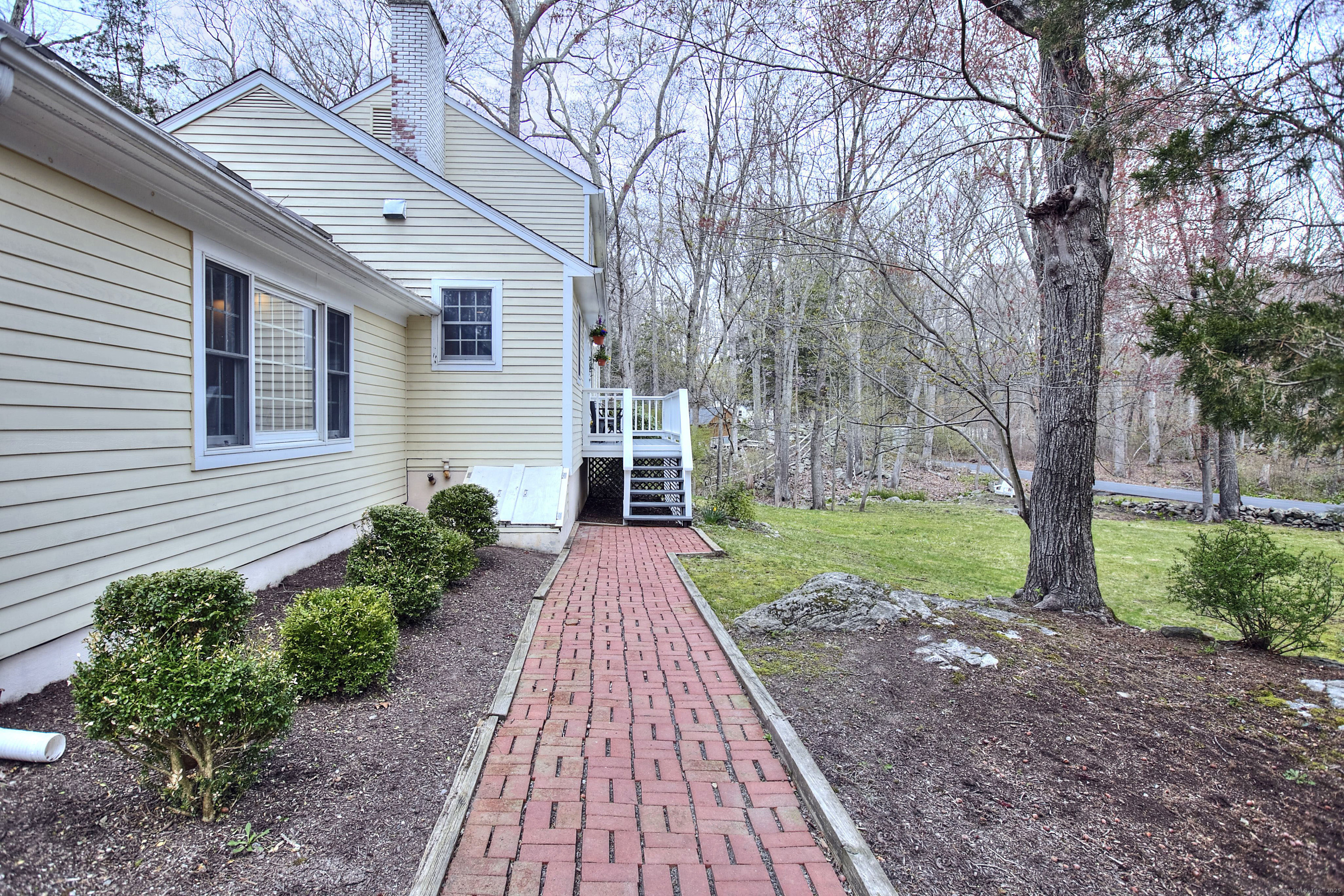 1 Graystone Lane