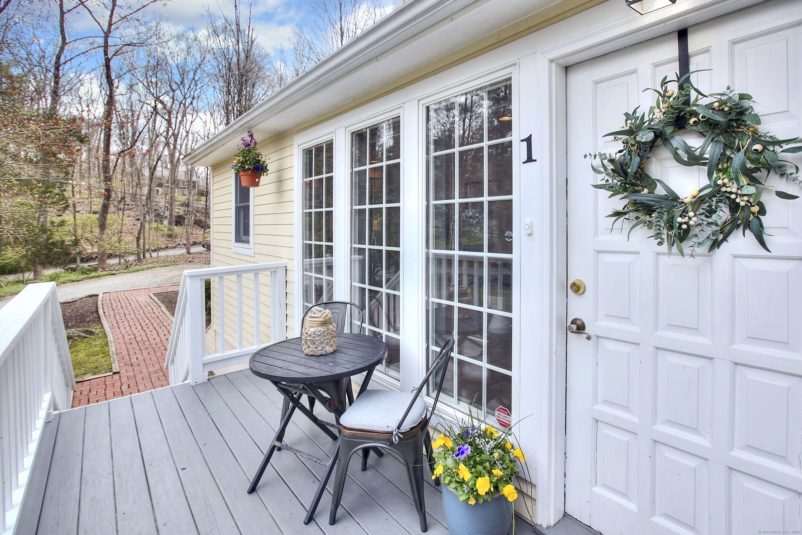 1 Graystone Lane