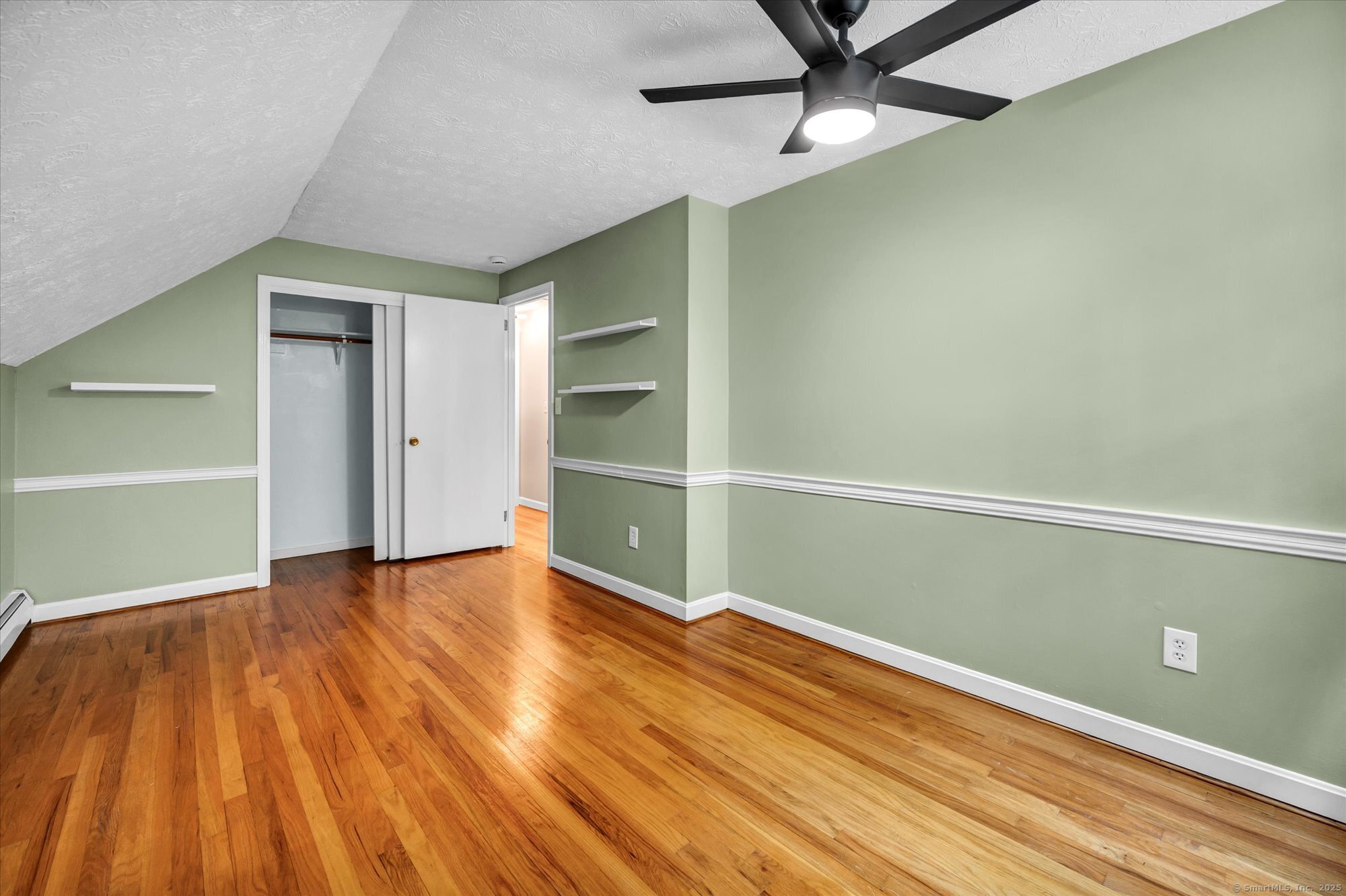 Manchester, Connecticut 06040, United States, 4 Bedrooms Bedrooms, ,2 BathroomsBathrooms,Residential,Active,170208