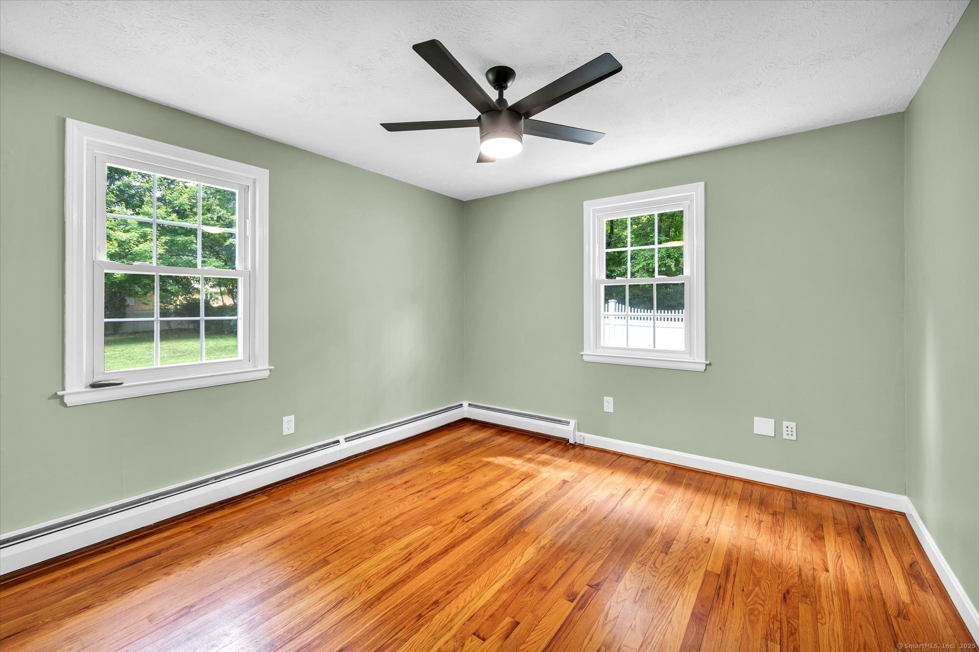 Manchester, Connecticut 06040, United States, 4 Bedrooms Bedrooms, ,2 BathroomsBathrooms,Residential,Active,170208