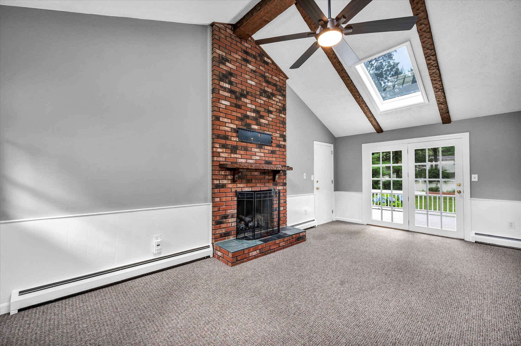 Manchester, Connecticut 06040, United States, 4 Bedrooms Bedrooms, ,2 BathroomsBathrooms,Residential,Active,170208