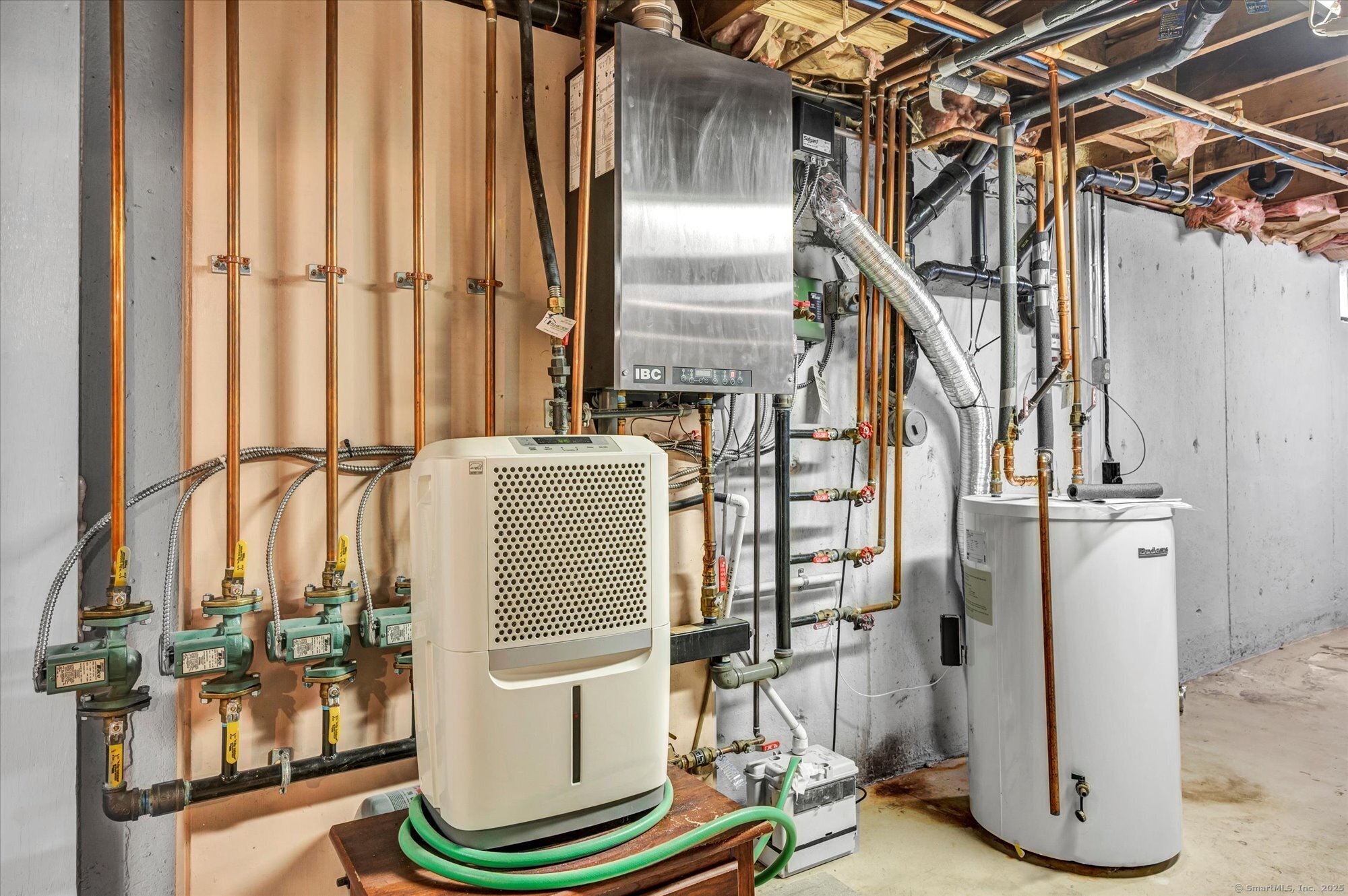 Manchester, Connecticut 06040, United States, 4 Bedrooms Bedrooms, ,2 BathroomsBathrooms,Residential,Active,170208