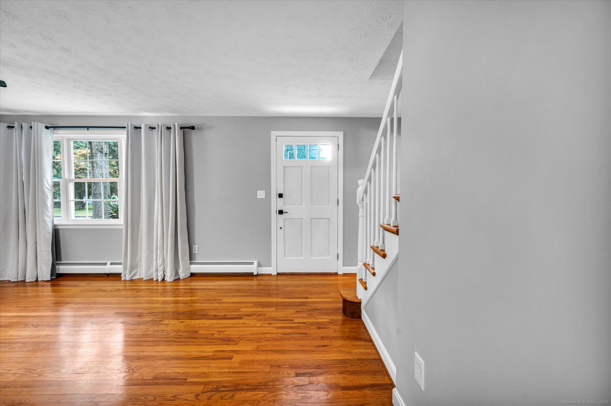 Manchester, Connecticut 06040, United States, 4 Bedrooms Bedrooms, ,2 BathroomsBathrooms,Residential,Active,170208