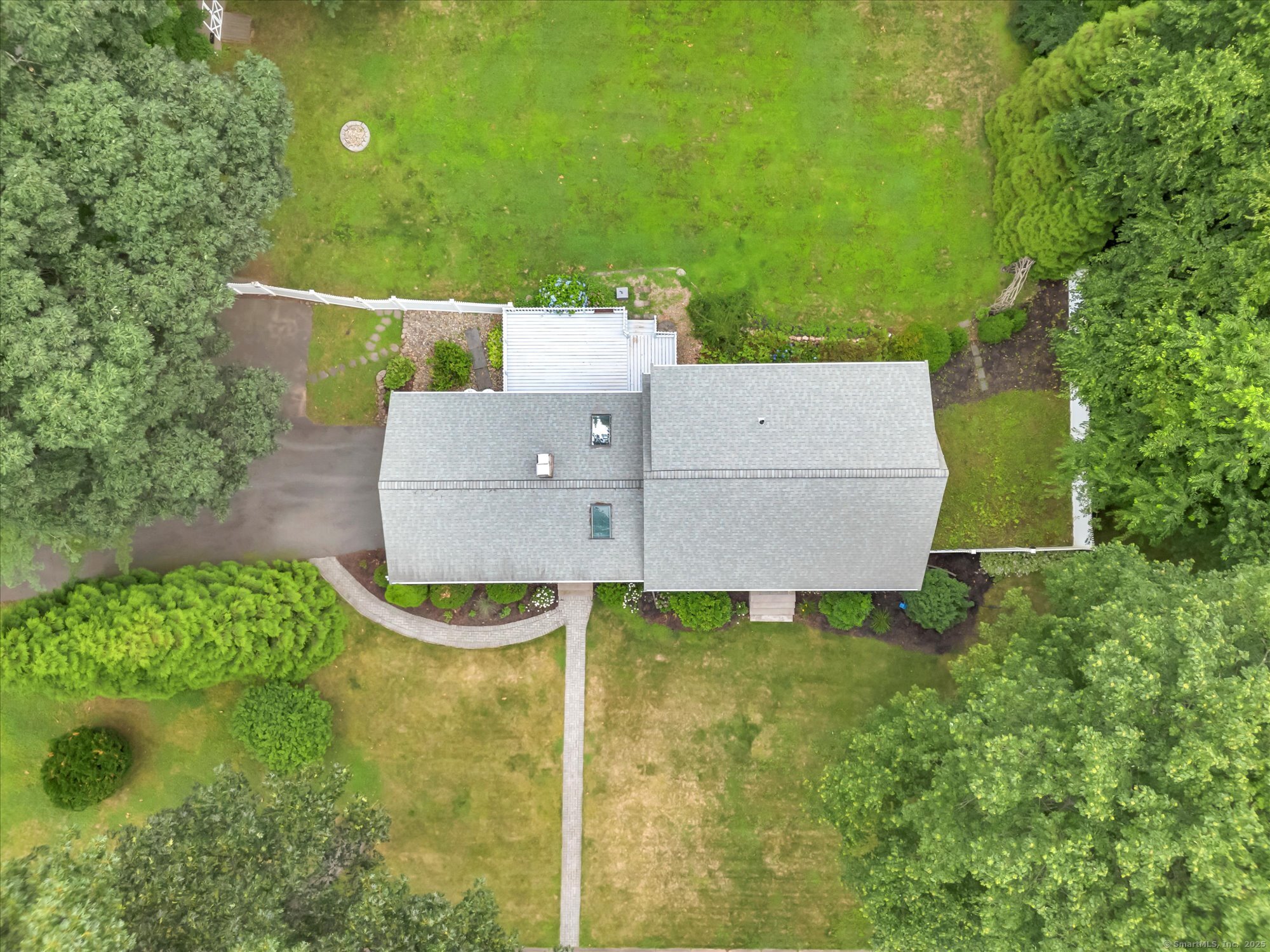 Manchester, Connecticut 06040, United States, 4 Bedrooms Bedrooms, ,2 BathroomsBathrooms,Residential,Active,170208