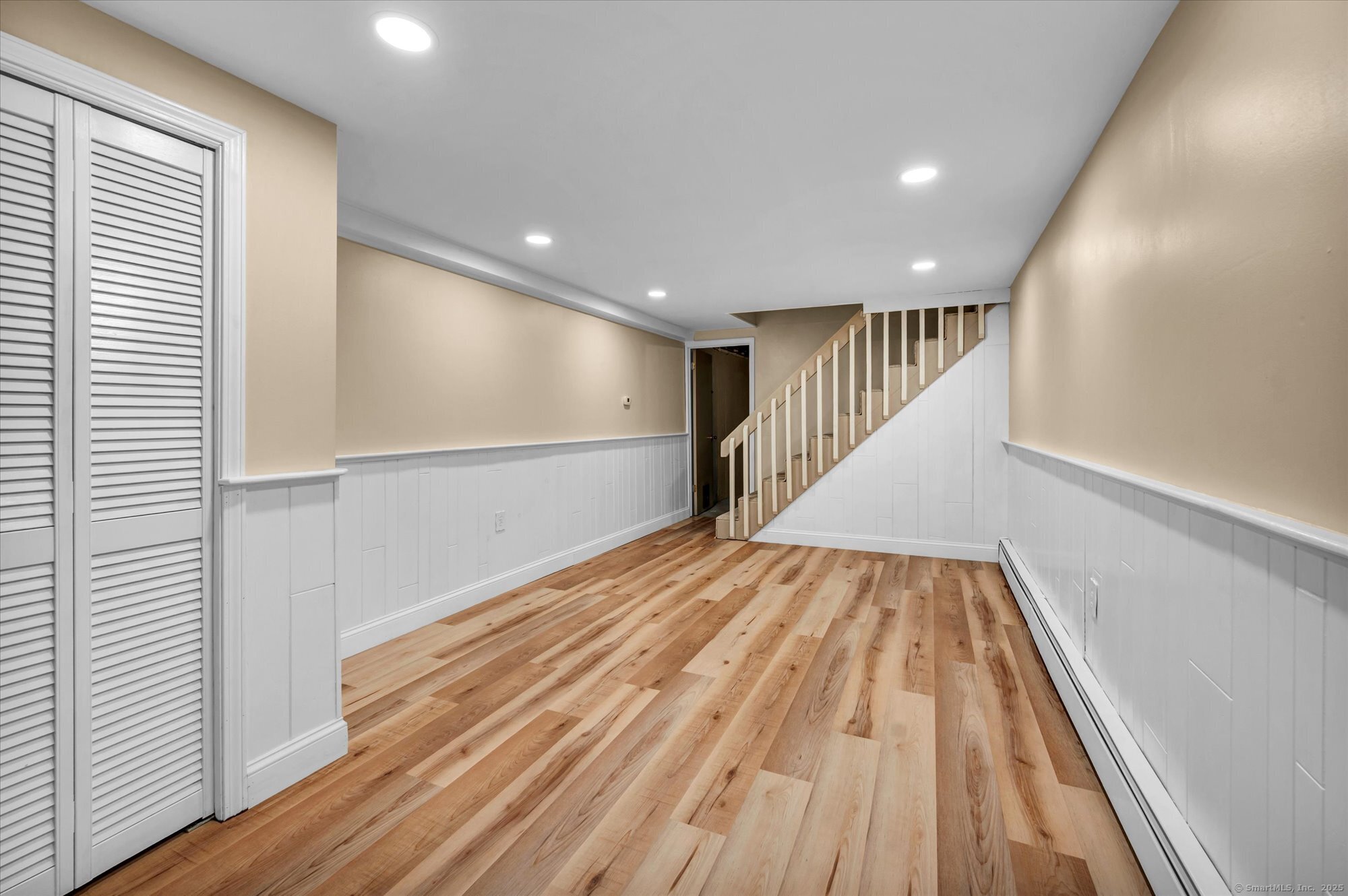 Manchester, Connecticut 06040, United States, 4 Bedrooms Bedrooms, ,2 BathroomsBathrooms,Residential,Active,170208