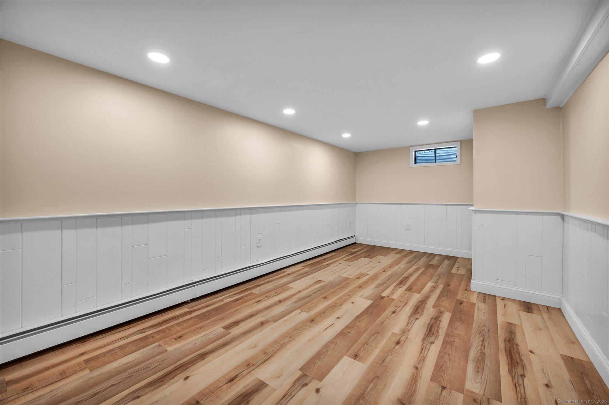 Manchester, Connecticut 06040, United States, 4 Bedrooms Bedrooms, ,2 BathroomsBathrooms,Residential,Active,170208