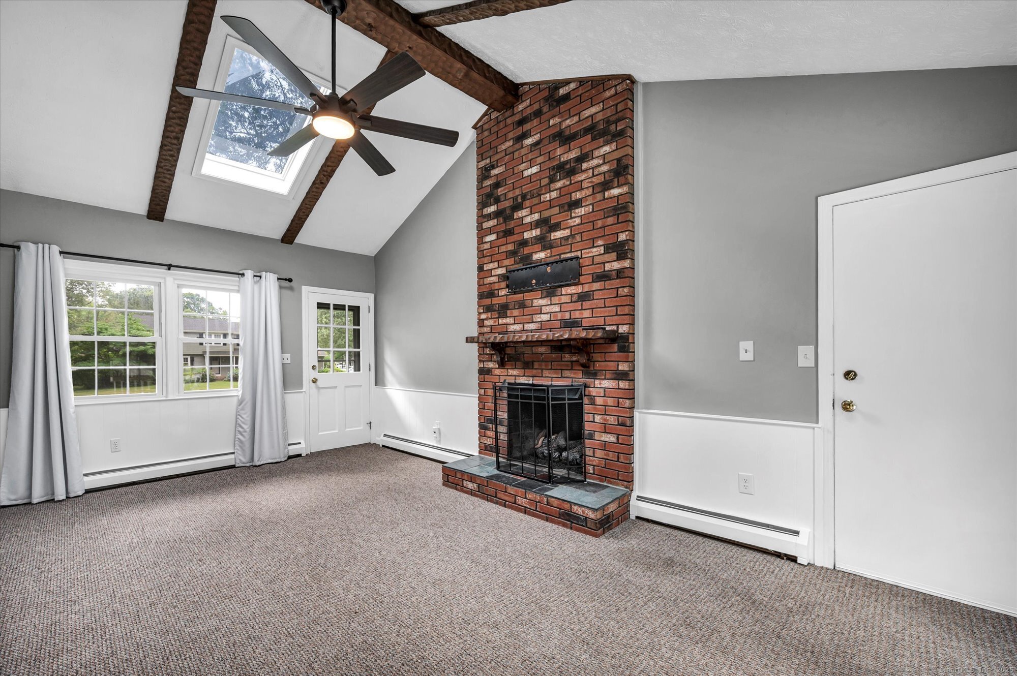 Manchester, Connecticut 06040, United States, 4 Bedrooms Bedrooms, ,2 BathroomsBathrooms,Residential,Active,170208