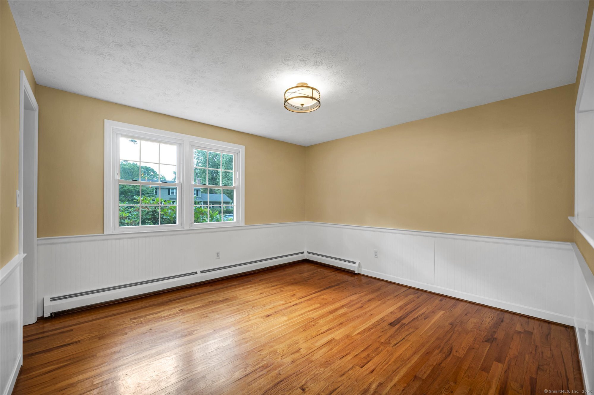 Manchester, Connecticut 06040, United States, 4 Bedrooms Bedrooms, ,2 BathroomsBathrooms,Residential,Active,170208