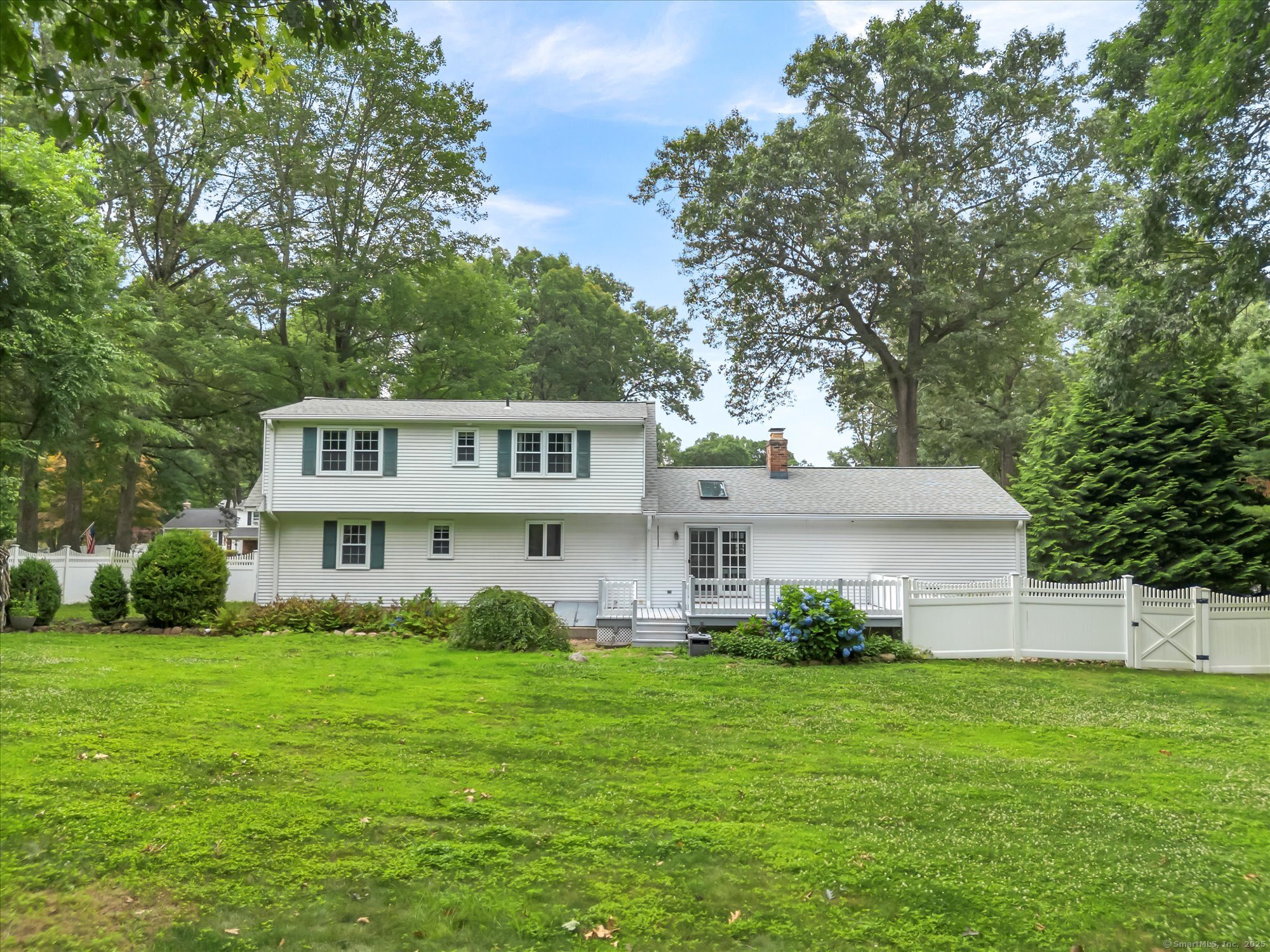 Manchester, Connecticut 06040, United States, 4 Bedrooms Bedrooms, ,2 BathroomsBathrooms,Residential,Active,170208