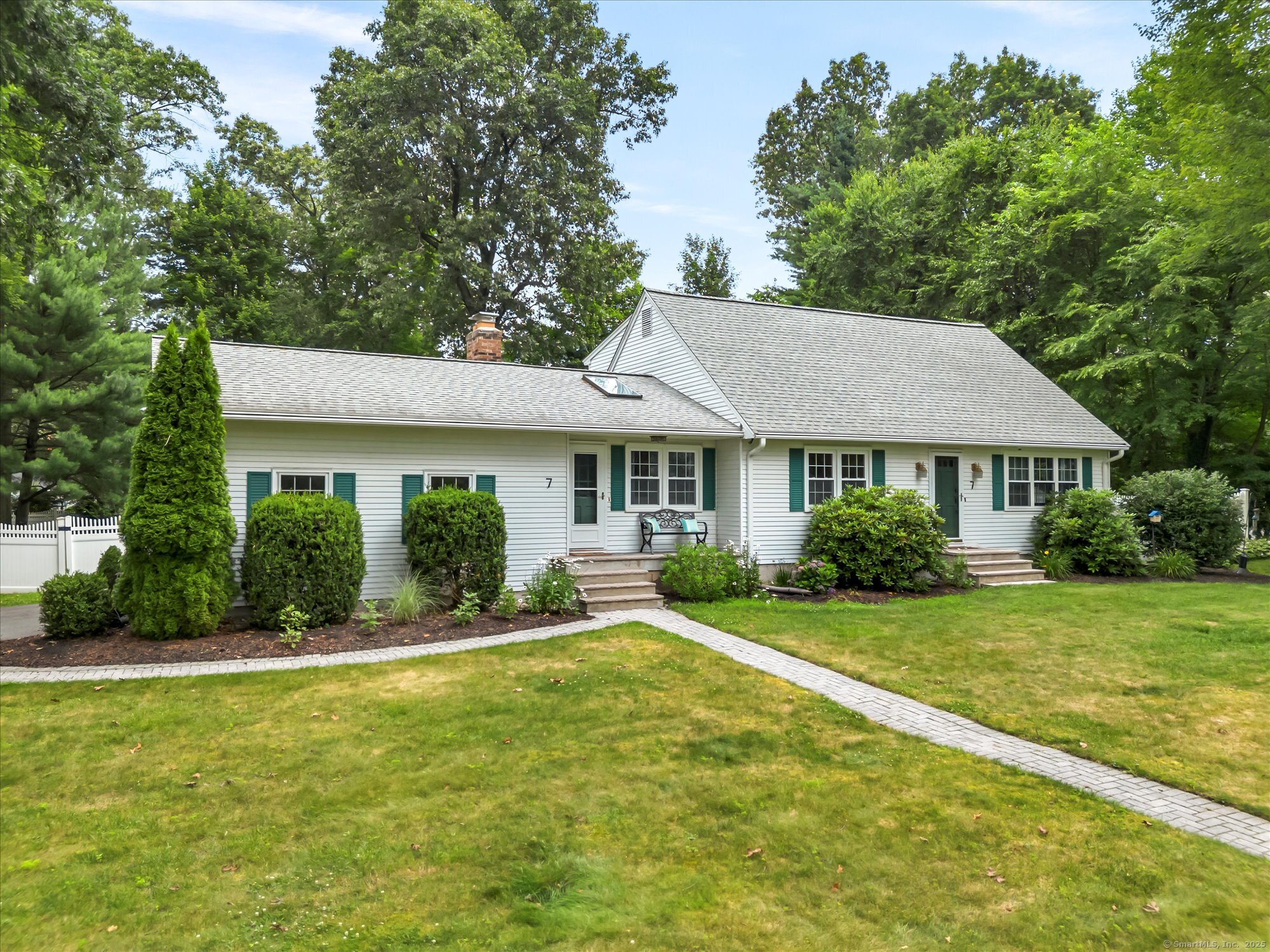 7 Lorraine Road