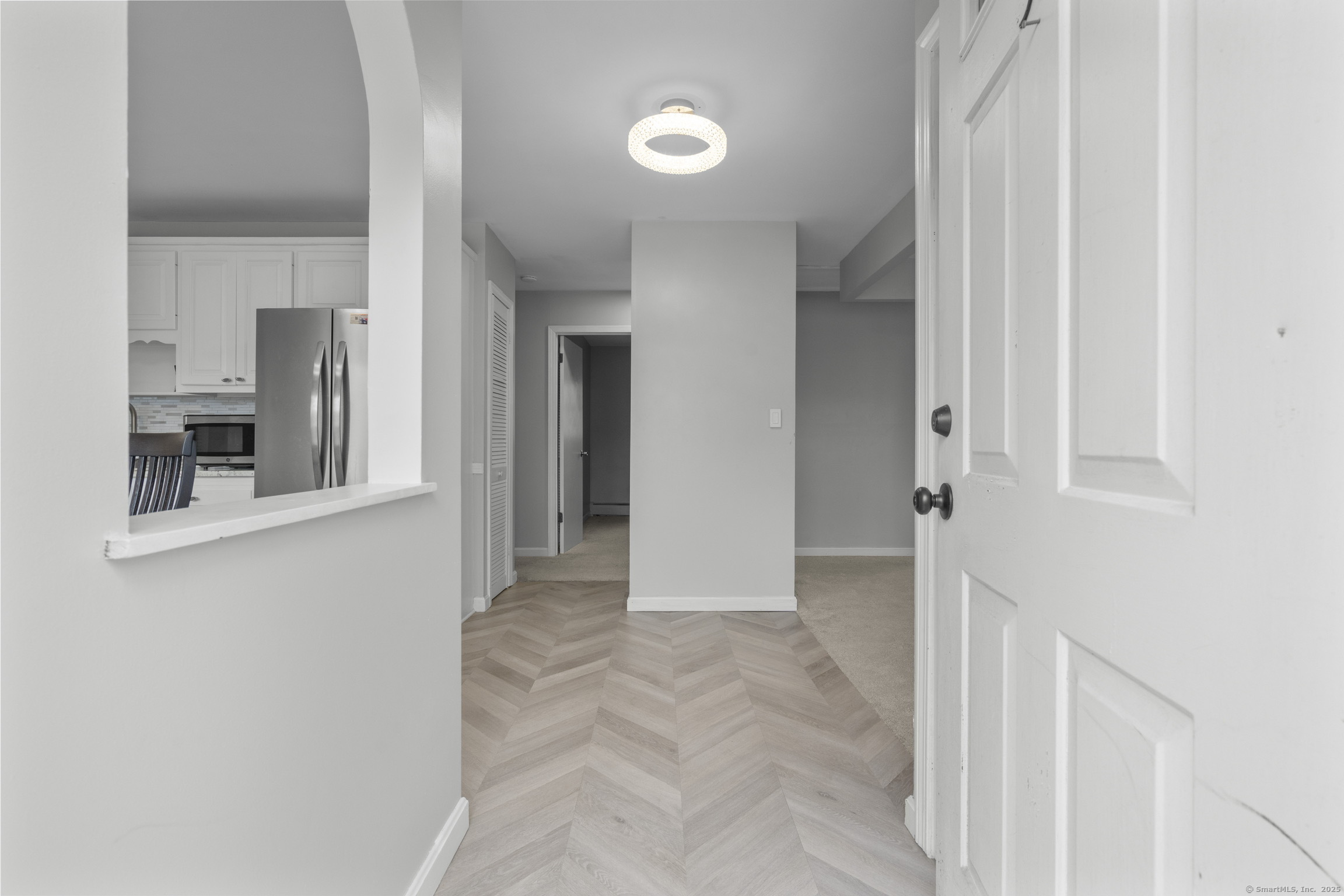 33 Manor Circle, East Hartford, Connecticut image 9