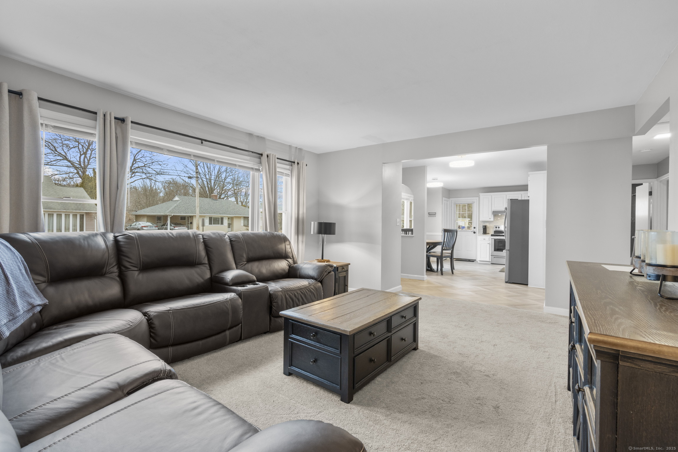 33 Manor Circle, East Hartford, Connecticut image 8