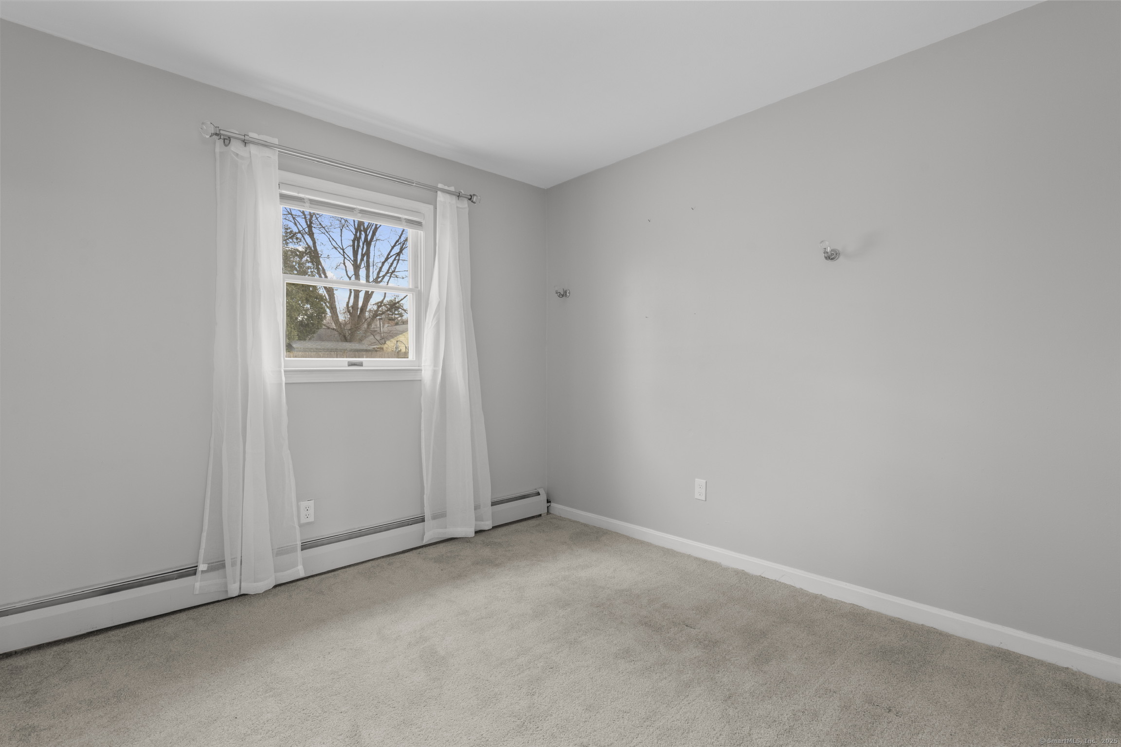 33 Manor Circle, East Hartford, Connecticut image 14