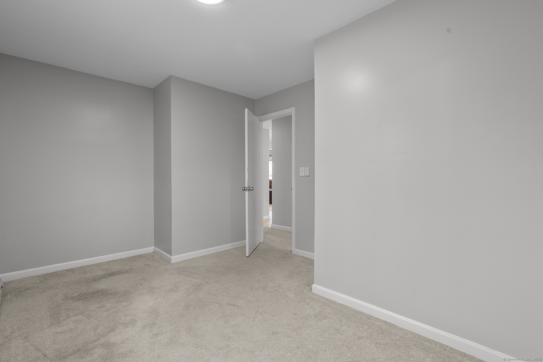 33 Manor Circle, East Hartford, Connecticut image 17
