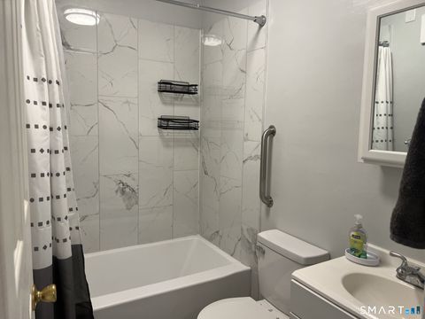 Tiny photo for 285 Savin Avenue #APT A5, West Haven, CT 06516 (MLS # 24150139)