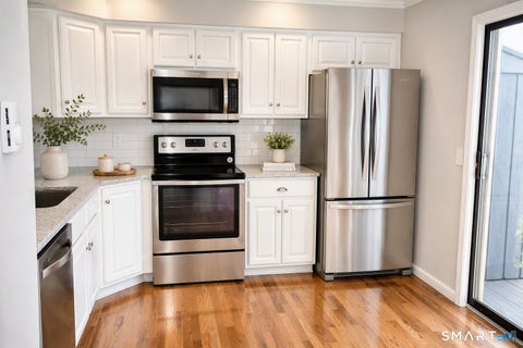 Tiny photo for 8 Driftway Road #B3, Danbury, CT 06811 (MLS # 24206955)