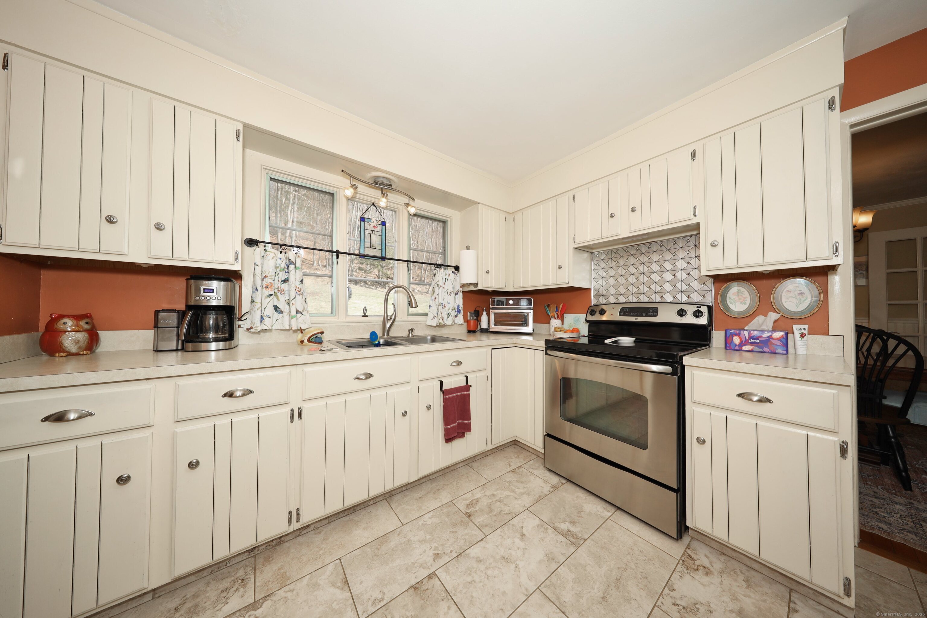 175 Pleasant View Road, Thomaston, Connecticut image 8