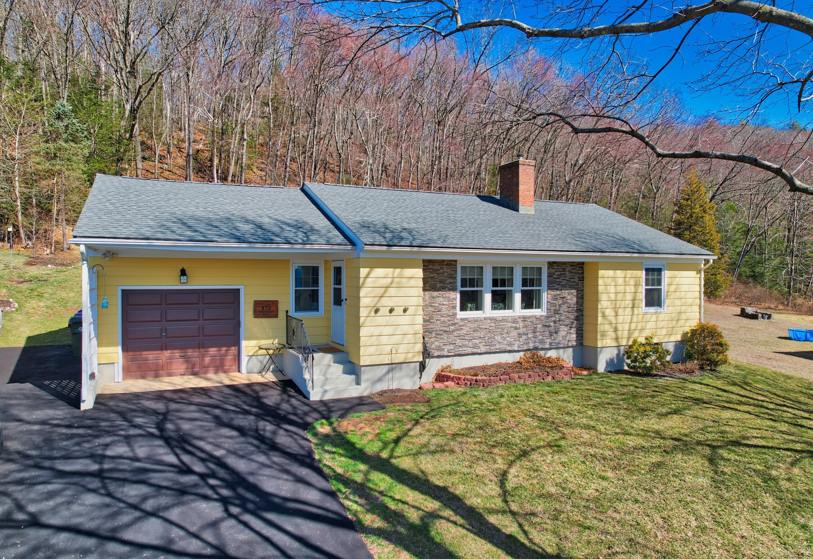 175 Pleasant View Road, Thomaston, Connecticut image 1