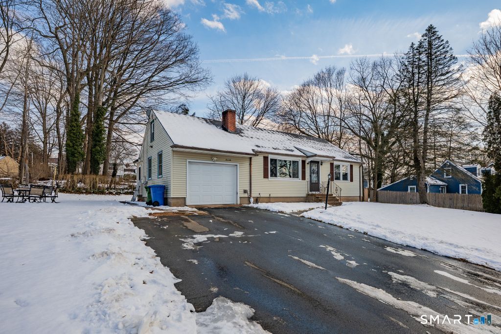 Photo of 70 Baldwin Street, Meriden, CT 06451 (MLS # 24150282)