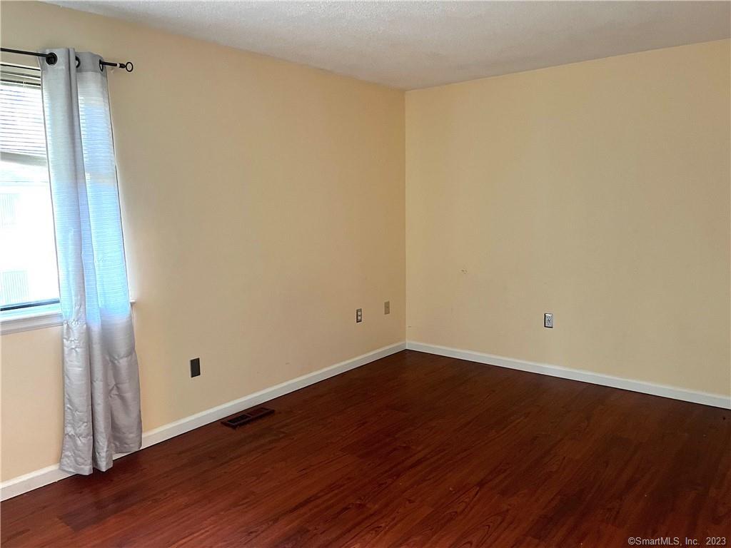 Photo 20 of 26 of 104 Wynwood Drive 104 townhome