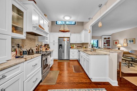 Tiny photo for 123 Heritage Village #B, Southbury, CT 06488 (MLS # 24117958)