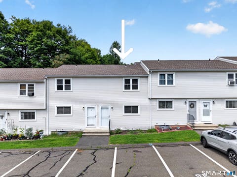 Photo of 1081 New Haven Road #9D, Naugatuck, CT 06770 (MLS # 24197610)