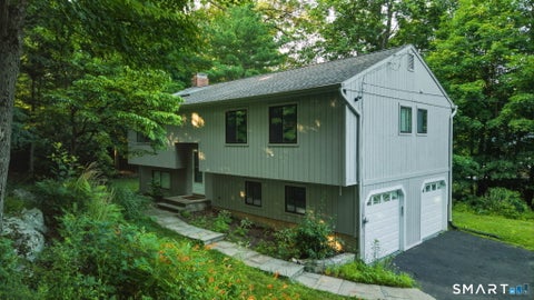 Photo of 518 Bennetts Farm Road, Ridgefield, CT 06877 (MLS # 24187672)