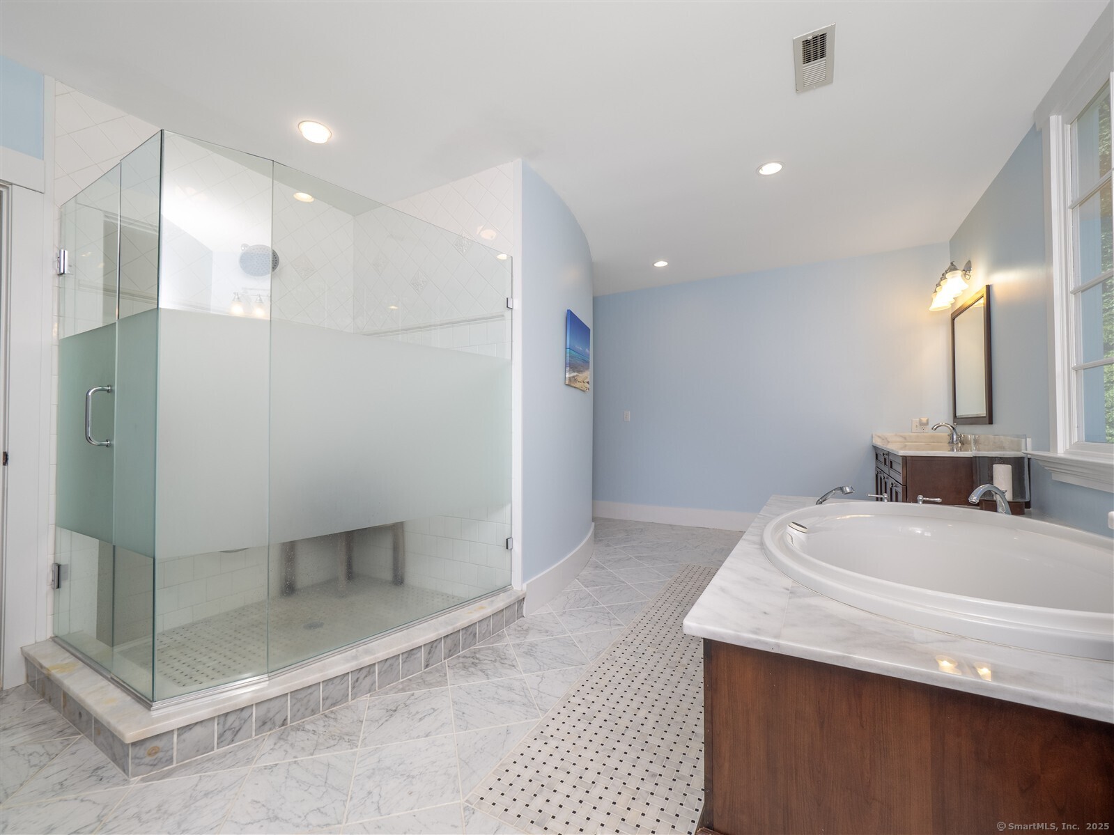 Wilton, Connecticut 06897, United States, 4 Bedrooms Bedrooms, ,5 BathroomsBathrooms,Residential,Active,208645