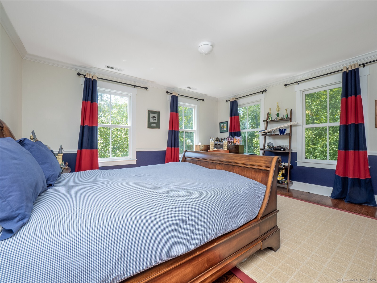 Wilton, Connecticut 06897, United States, 4 Bedrooms Bedrooms, ,5 BathroomsBathrooms,Residential,Active,208645