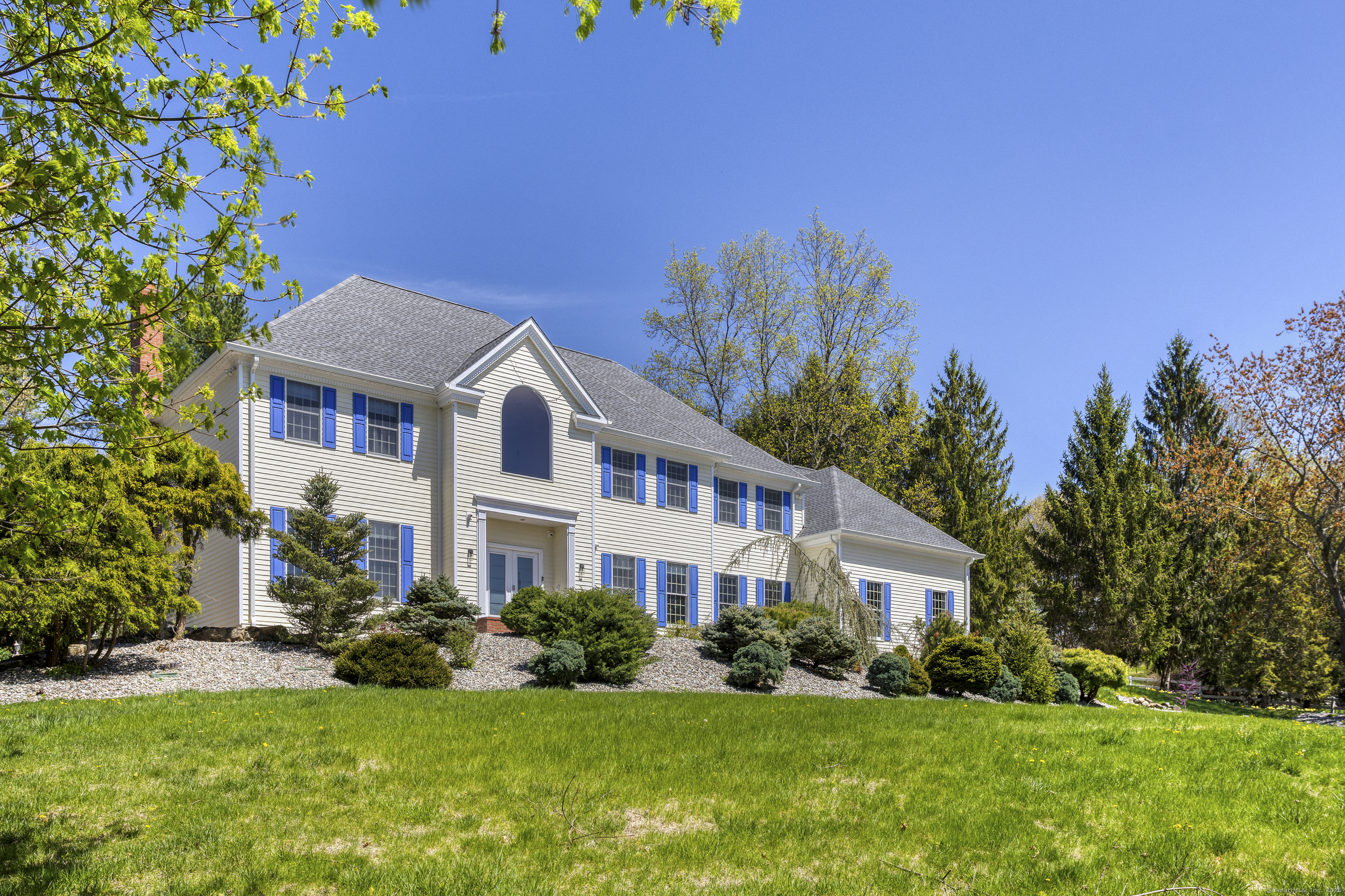 Property for Sale at Centennial Drive, Danbury, Connecticut - Bedrooms: 4 
Bathrooms: 5 
Rooms: 10  - $1,025,000