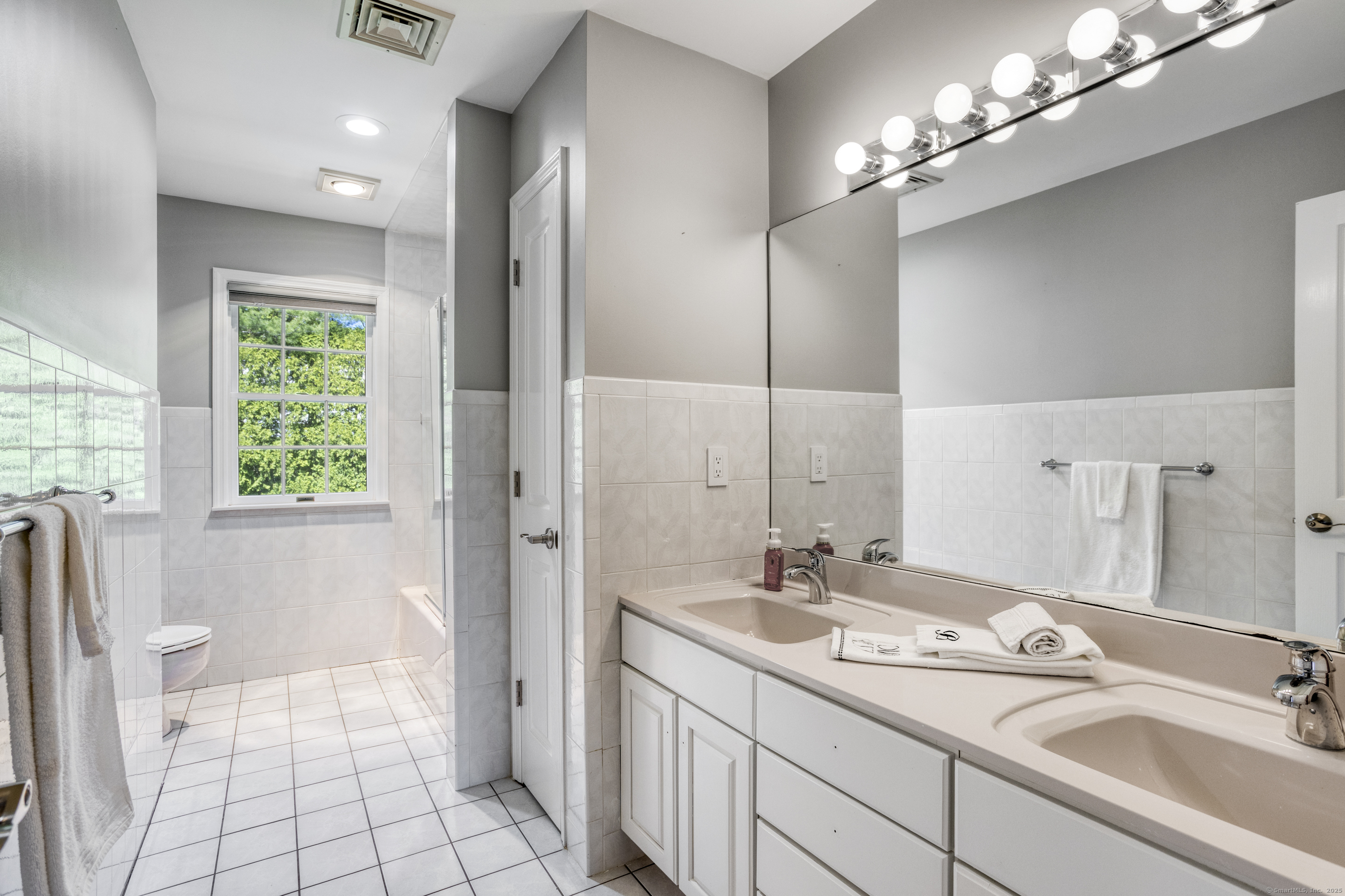 21 Centennial Drive, Danbury, Connecticut image 28