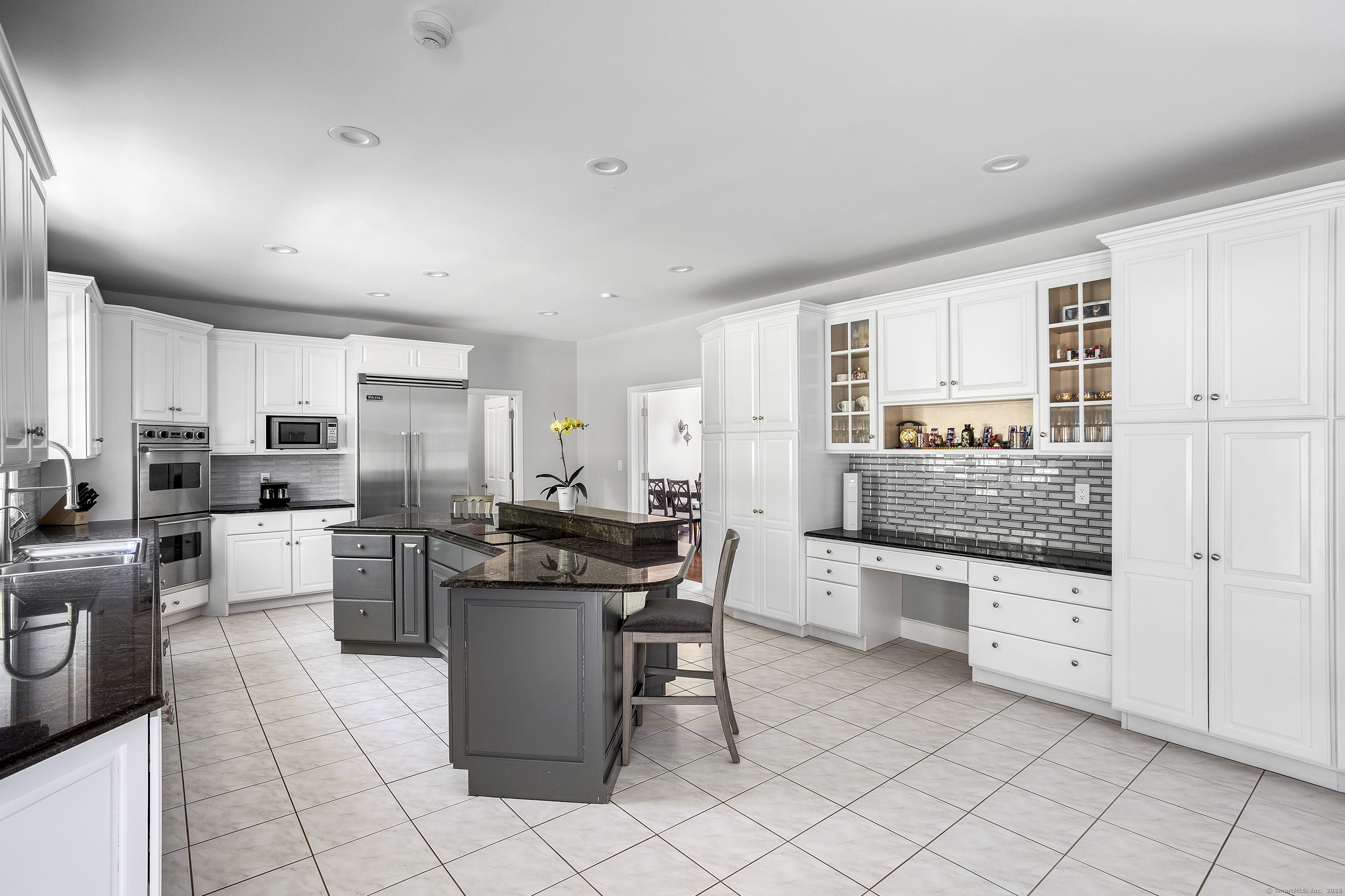21 Centennial Drive, Danbury, Connecticut image 3