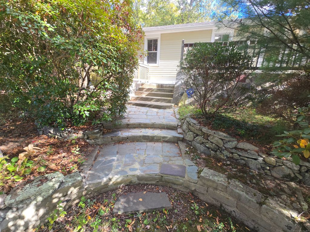 Photo of 368 N Stonington Road, Stonington, CT 06378 (MLS # 24133013)