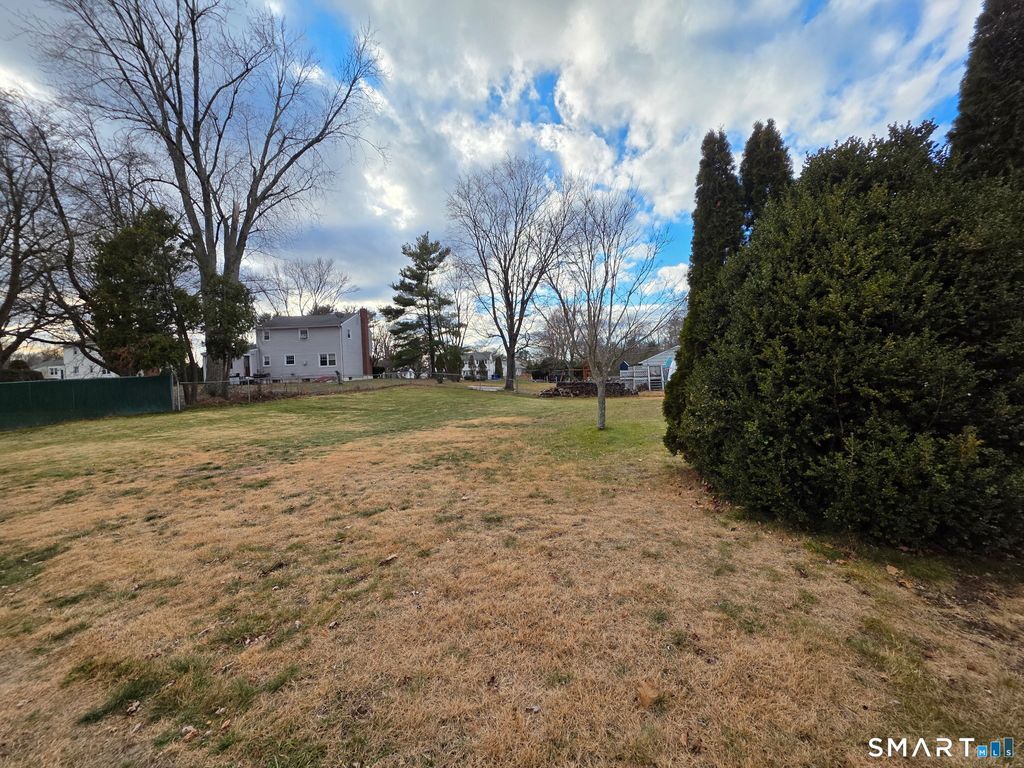 Photo of 114 Whitehall Drive, East Hartford, CT 06118 (MLS # 24145346)