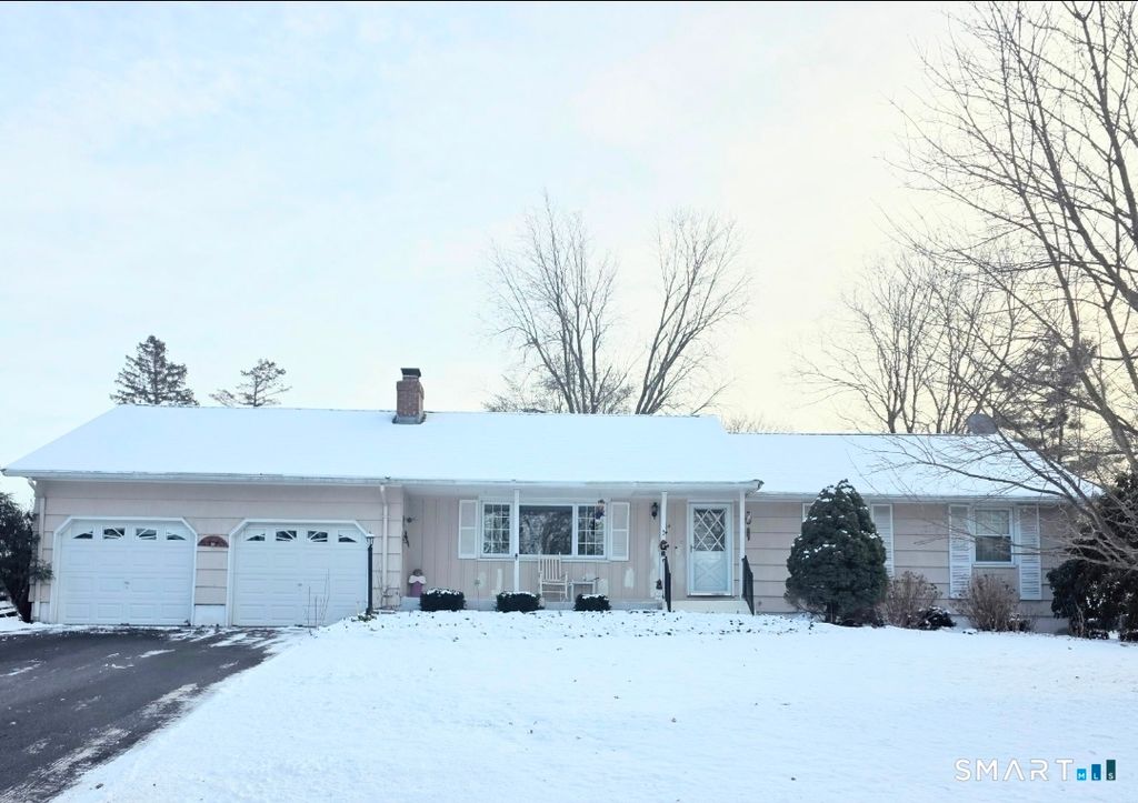 Photo of 114 Whitehall Drive, East Hartford, CT 06118 (MLS # 24145346)