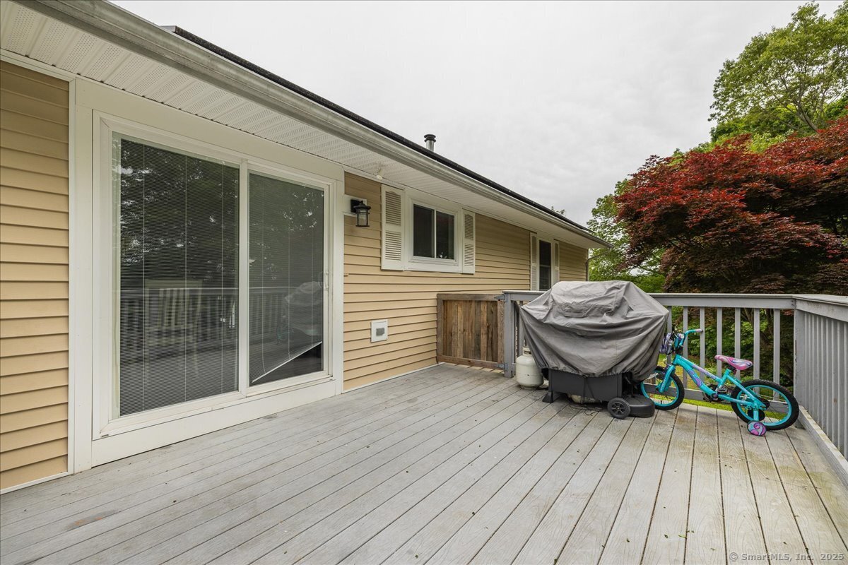 10 Carriage Drive, Naugatuck, Connecticut image 17